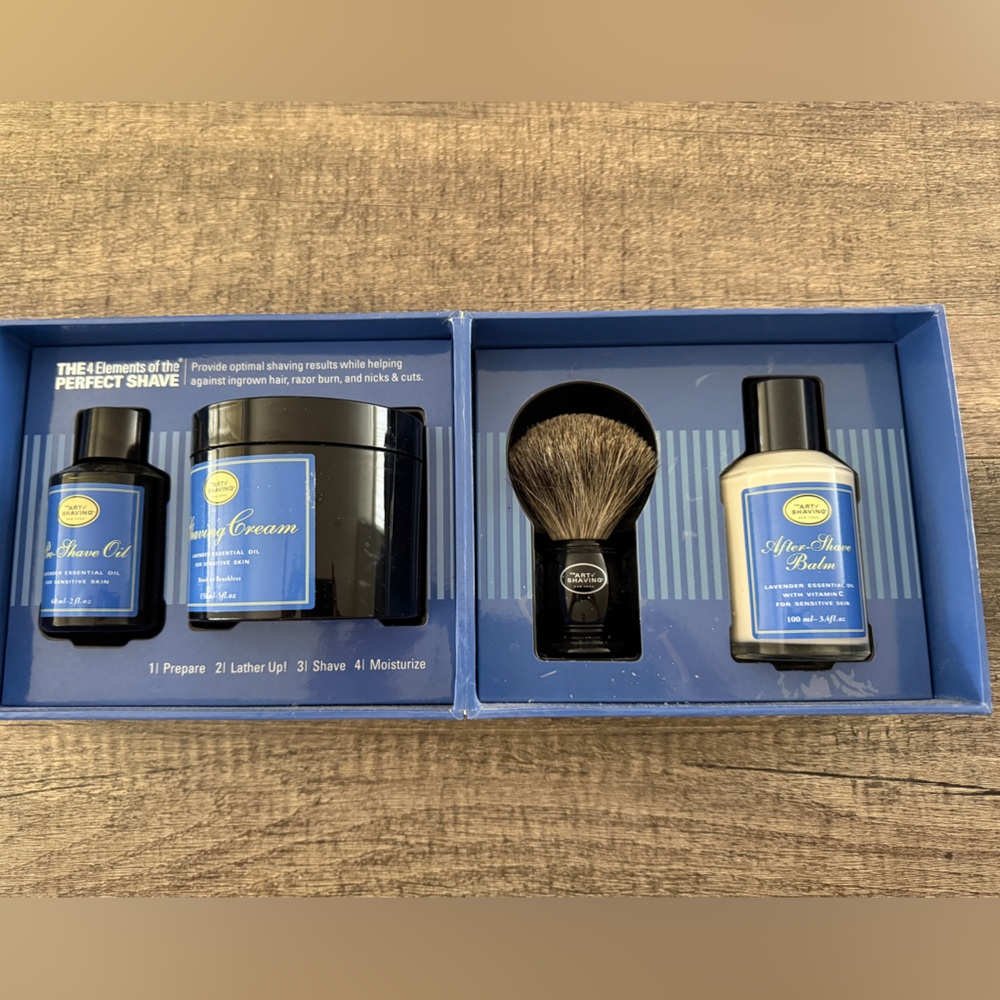 Art of Shaving Men's Grooming Kit - Black and Blue